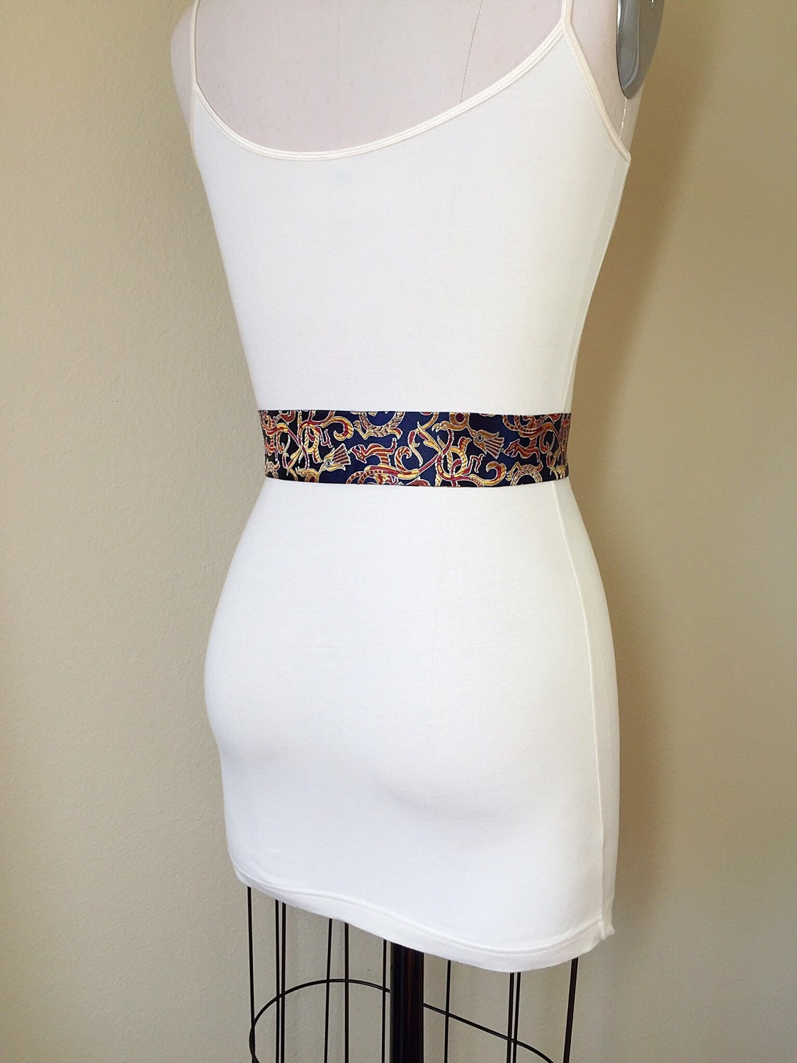 Midnight Blue Sash in Asian Brocade, Navy & Gold Chinese Brocade Sash, Obi Belt, Kimono Sash Belt in Midnight Navy, Red and Gold, SatinSwank