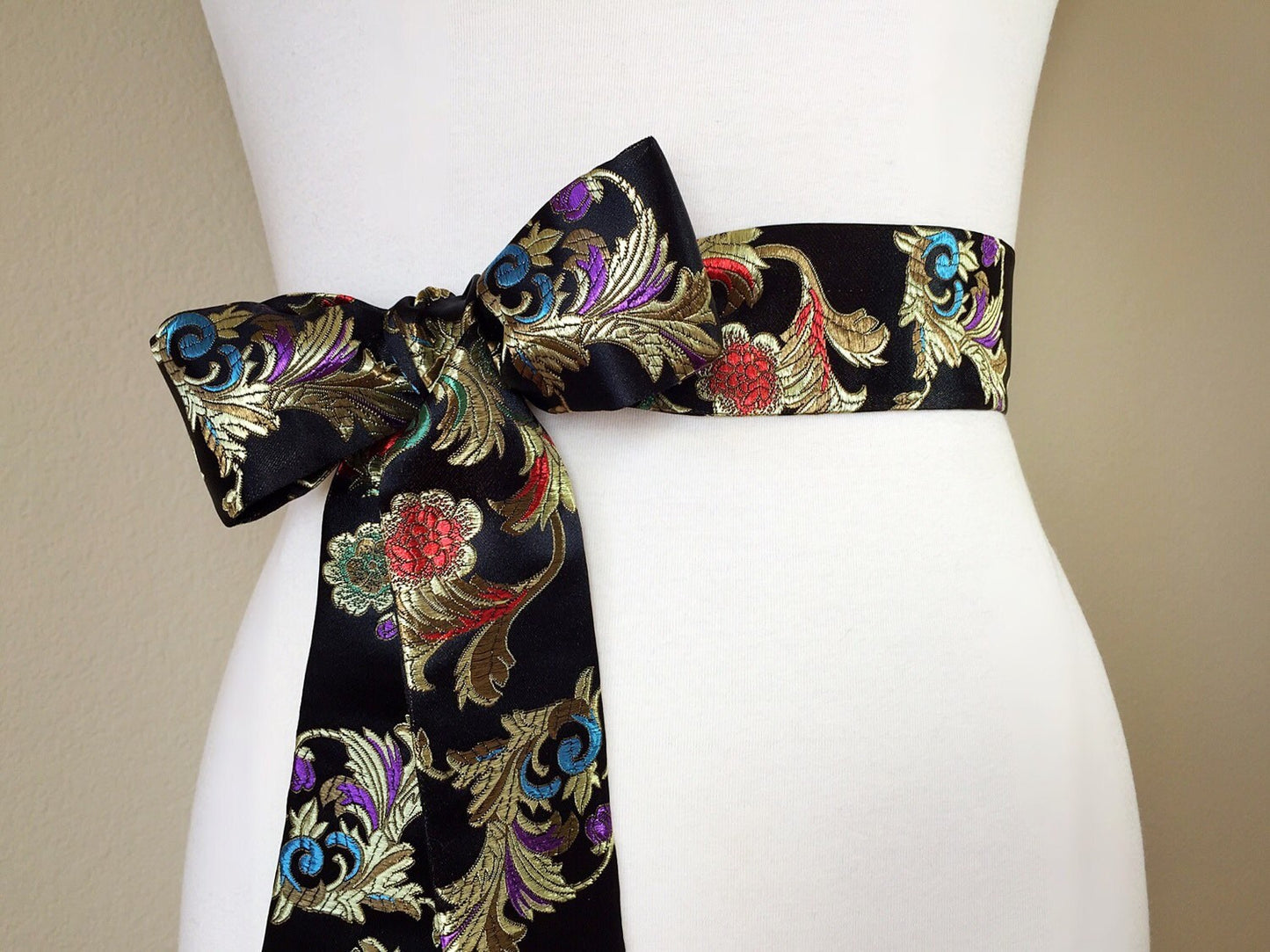 Chinese Brocade Sash, Black Floral Sash in Satin Brocade, Obi Belt, Black Gold Floral Belt, Kimono Sash Belt, Asian Brocade Sash, SatinSwank