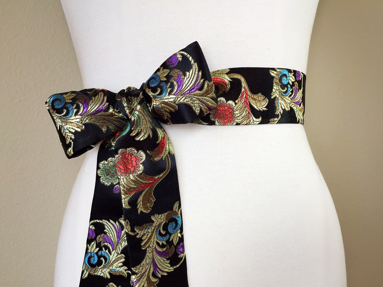 Chinese Brocade Sash, Black Floral Sash in Satin Brocade, Obi Belt, Black Gold Floral Belt, Kimono Sash Belt, Asian Brocade Sash, SatinSwank