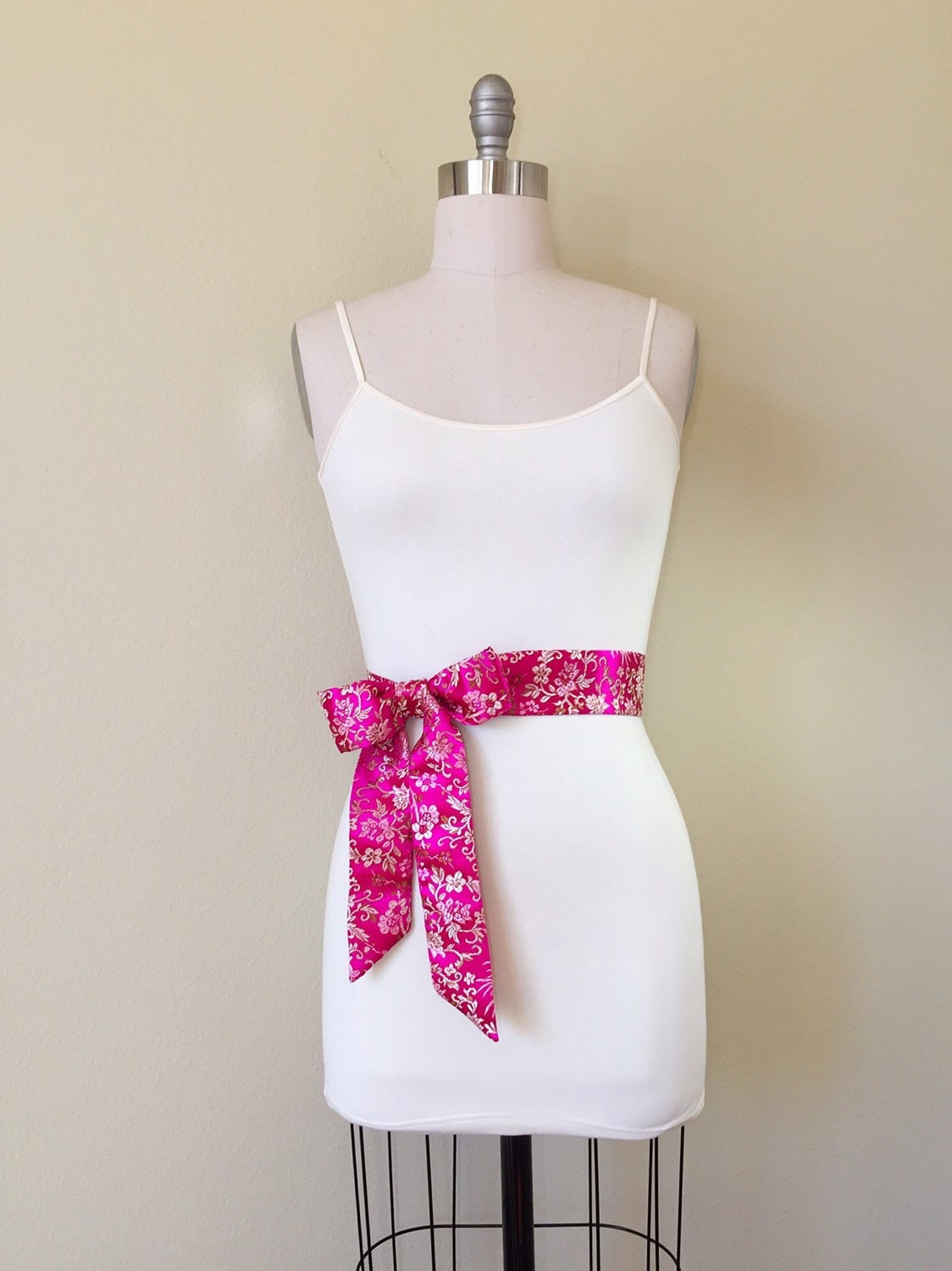 Hot Pink Sash in Asian Brocade, Pink Floral Sash in Gold Satin Brocade, Hot Pink Obi Belt, Kimono Sash, Chinese Brocade Sash, Satin Swank