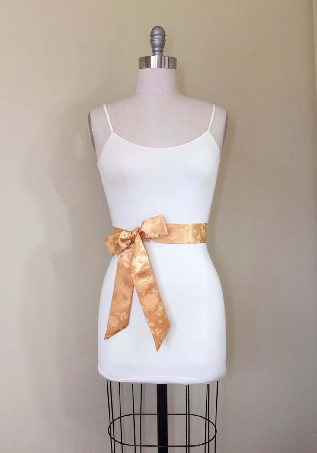 Dark Gold Satin Sash in Rose Jacquard, Gold Rose Sash, Brocade Gold Sash, Wedding Dress Sash, Bridesmaid Sash, Gold Wedding, Satin Swank