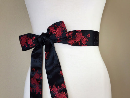 Black & Red Asian Brocade Sash, Red and Black Floral Sash in Satin Brocade, Kimono Sash Belt, Obi Belt, Black Red Floral Belt, Satin Swank