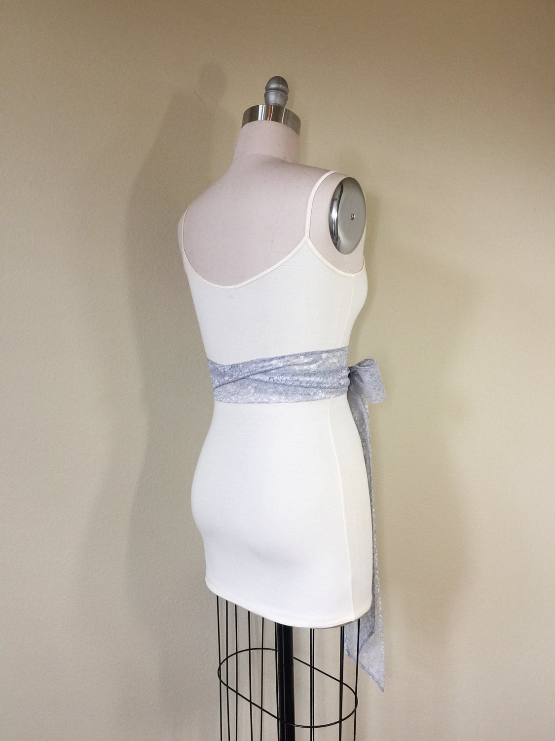 Silver Lace Sash, Silver Wedding Dress Sash, Extra Long Lace Sash, Lace Silver Sash, Light Gray Wedding Sash, Gray Lace Sash, Satin Swank