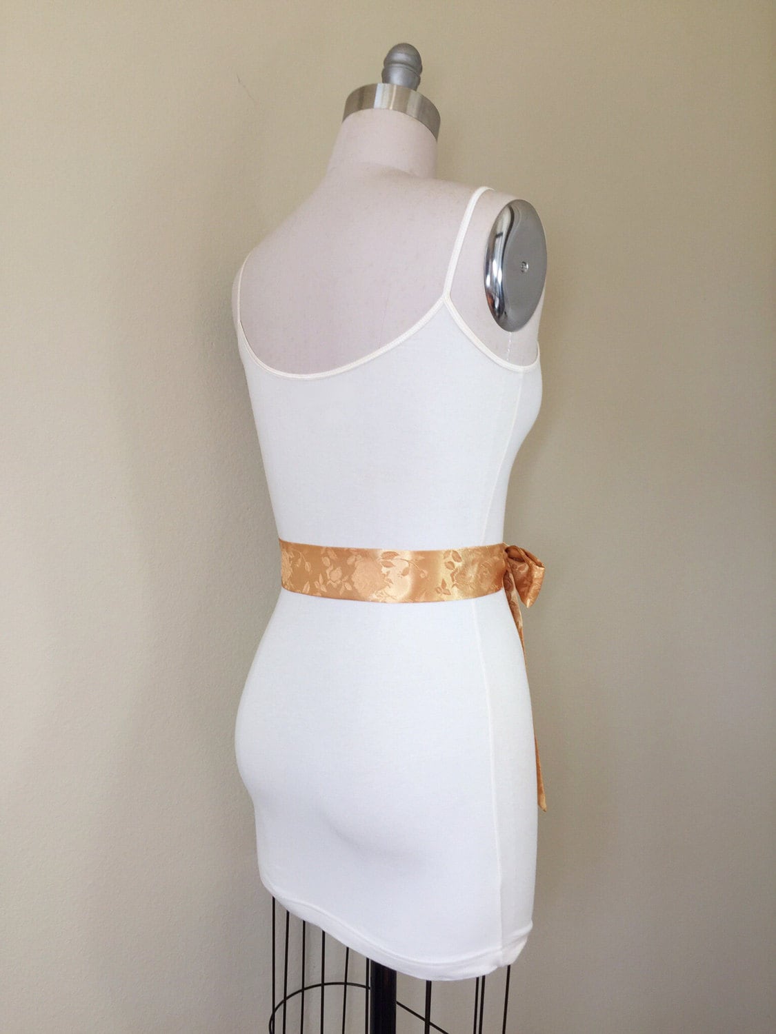 Dark Gold Satin Sash in Rose Jacquard, Gold Rose Sash, Brocade Gold Sash, Wedding Dress Sash, Bridesmaid Sash, Gold Wedding, Satin Swank