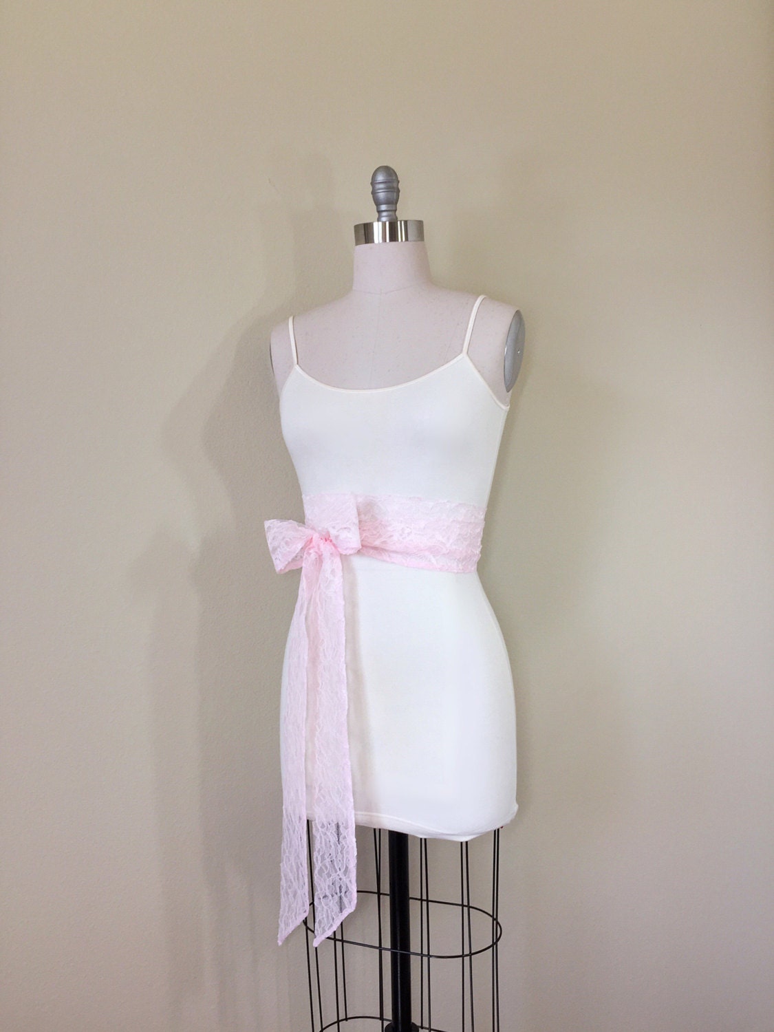 Blush Lace Sash, Blush Wedding Dress Sash, Extra Long Lace Sash, Lace Blush Pink Sash, Blush Wedding Sash, Blush Bridesmaid Sash Satin Swank