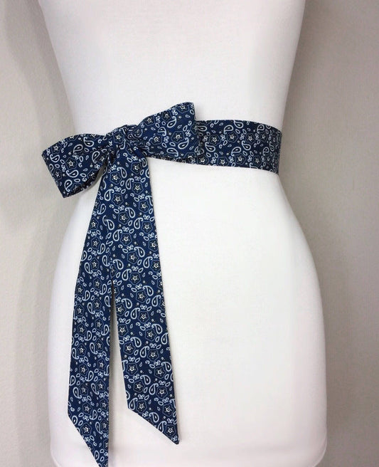 Navy Bandana Sash Belt, Blue Bandana Print Sash Belt, Narrow Paisley Sash, Bandana Print Accessories, Navy Bandana Belt, Satin Swank