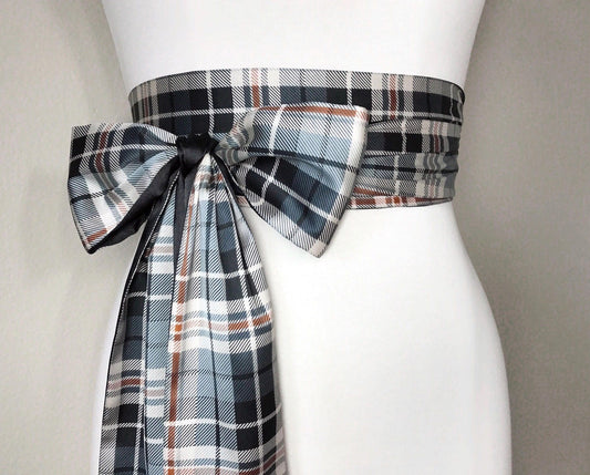 Beige & Black Tartan Sash, Plaid Satin Sash, Tartan Plaid, Reversible to Solid Black Satin Sash, Plaid Sash Belt, Obi Wrap Belt, Satin Swank