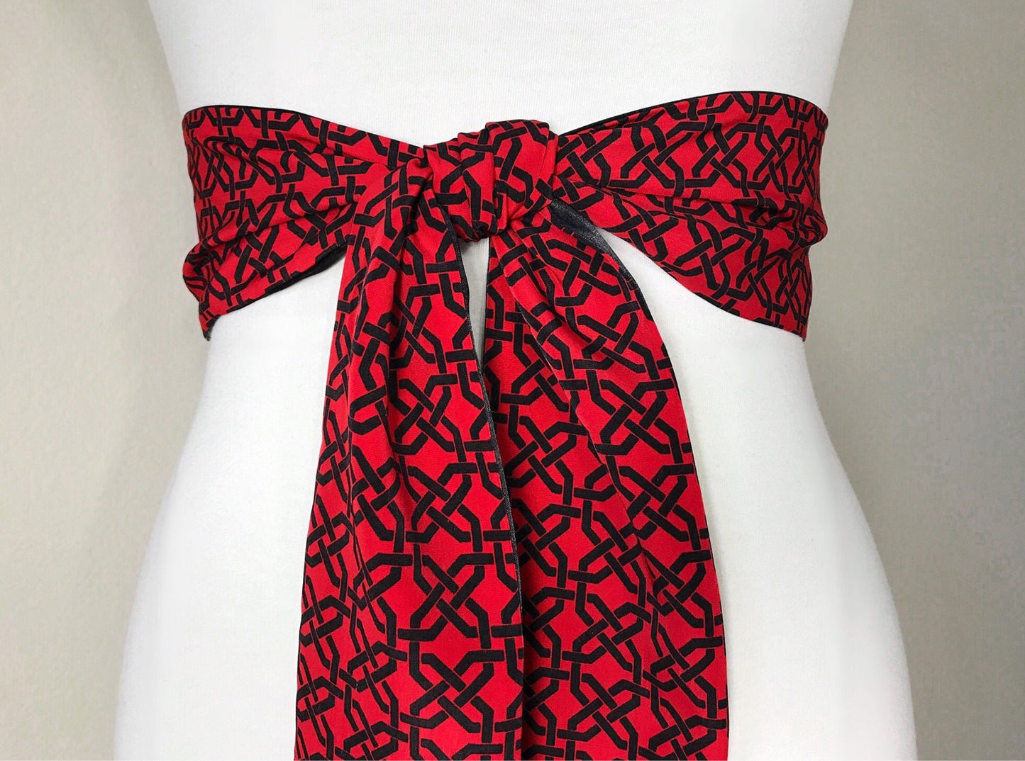 Wide Red & Black Sash, Black and Red Print Sash, Geometric Print Sash, Wide Black and Red Sash Belt, Red Black Reversible Sash, Satin Swank