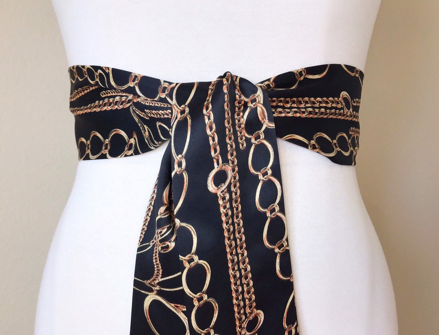 Wide Black & Gold Chain Sash Belt, Black and Gold Sash, Gold Chain Link Belt, Chain Link Sash, Black and Gold Dress Sash, Satin Swank