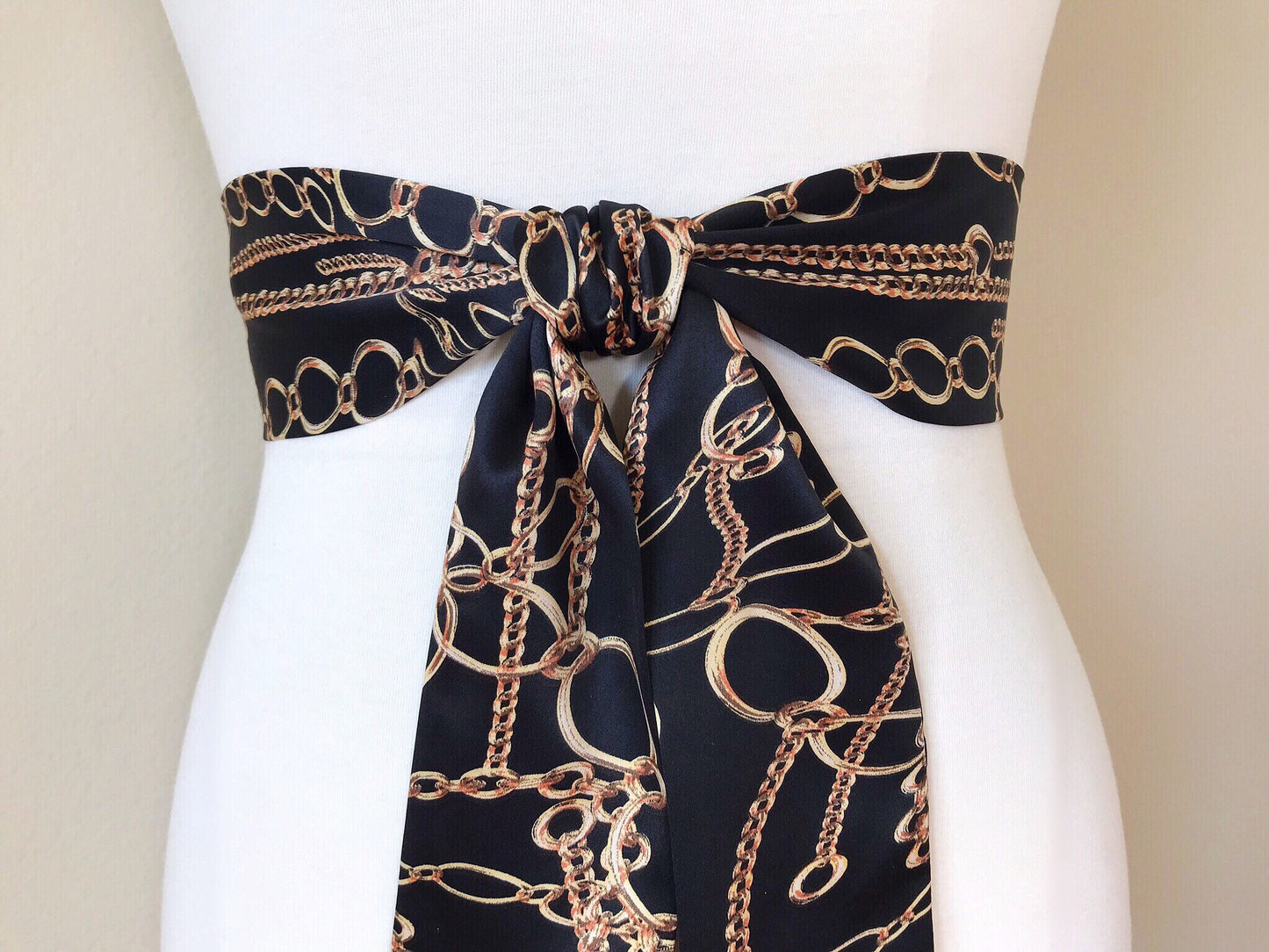 Wide Black & Gold Chain Sash Belt, Black and Gold Sash, Gold Chain Link Belt, Chain Link Sash, Black and Gold Dress Sash, Satin Swank