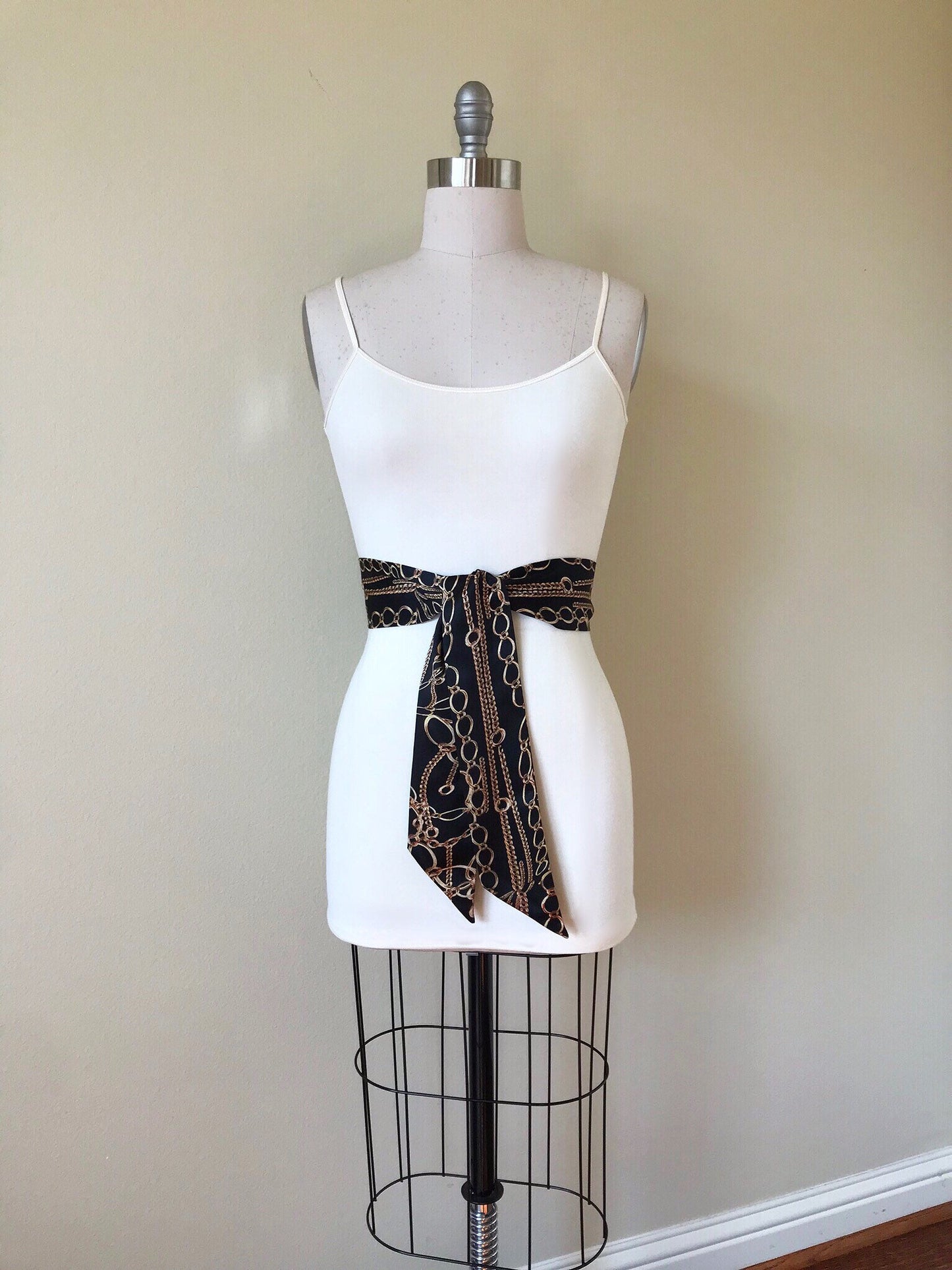 Wide Black & Gold Chain Sash Belt, Black and Gold Sash, Gold Chain Link Belt, Chain Link Sash, Black and Gold Dress Sash, Satin Swank