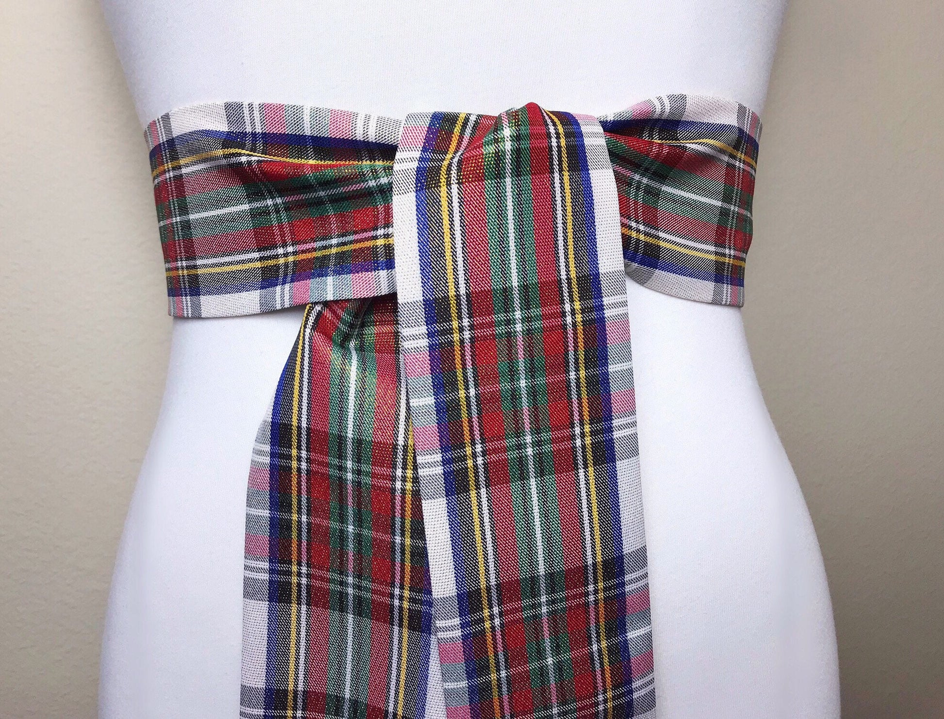 White Christmas Plaid Sash, Holiday Tartan Sash, Christmas Tartan Sash, Christmas Dress, Holiday Plaid Sash, Christmas Sash, Satin Swank