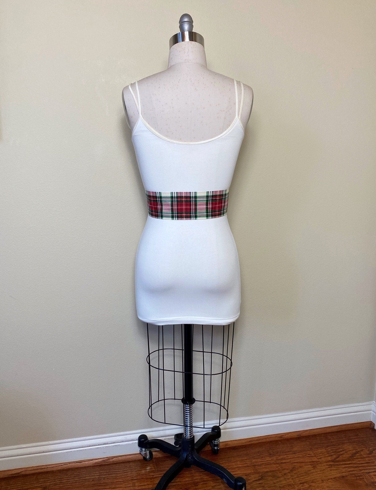 Large Print Stewart Dress Tartan Sash Belt, Wide Stewart Tartan Plaid Sash, Ivory & Red Plaid Sash, Scottish Tartan Accessories, Satin Swank