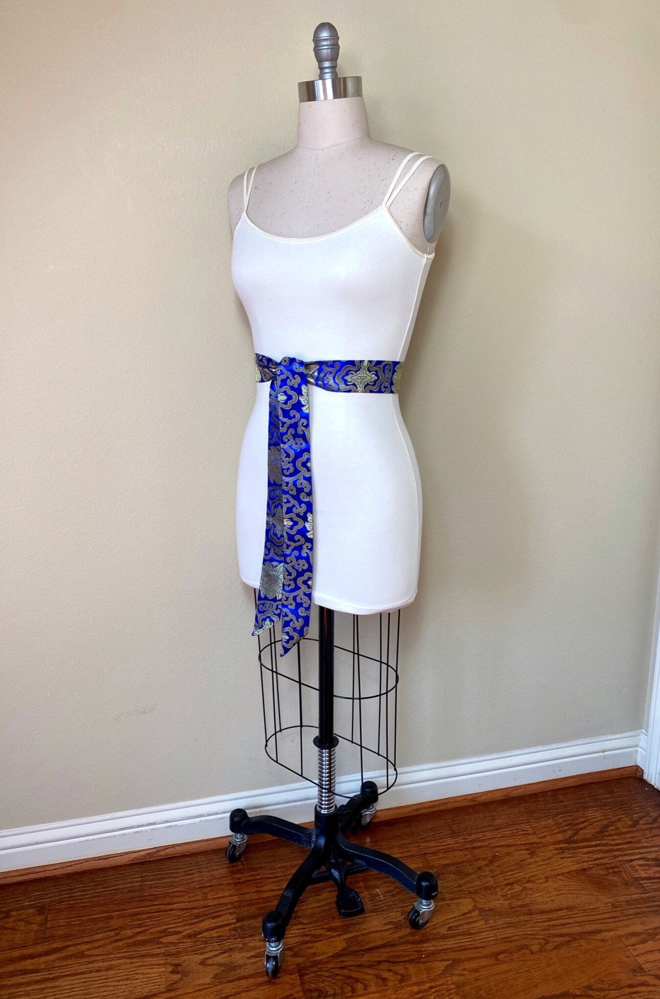 Narrow Blue & Gold Chinese Brocade Sash, Gold and Blue Brocade Sash Belt, Blue Gold Obi Belt, Kimono Sash Belt, Asian Brocade, Satin Swank