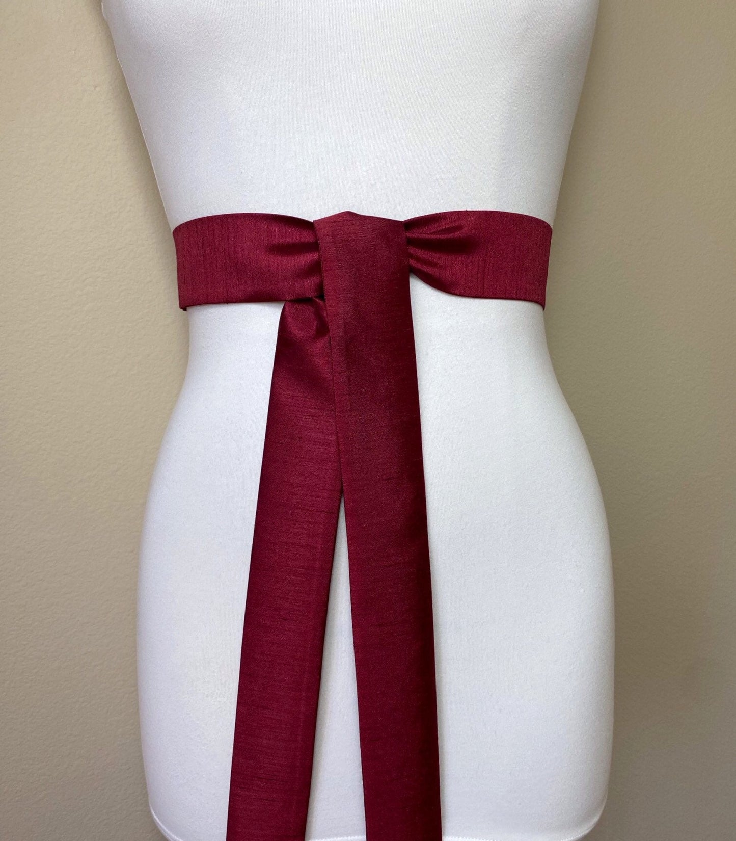 Narrow Textured Burgundy Sash, Burgundy Dupioni Sash Belt, Burgundy Dress Sash, Burgundy Fabric Belt, Burgundy Wedding, Satin Swank