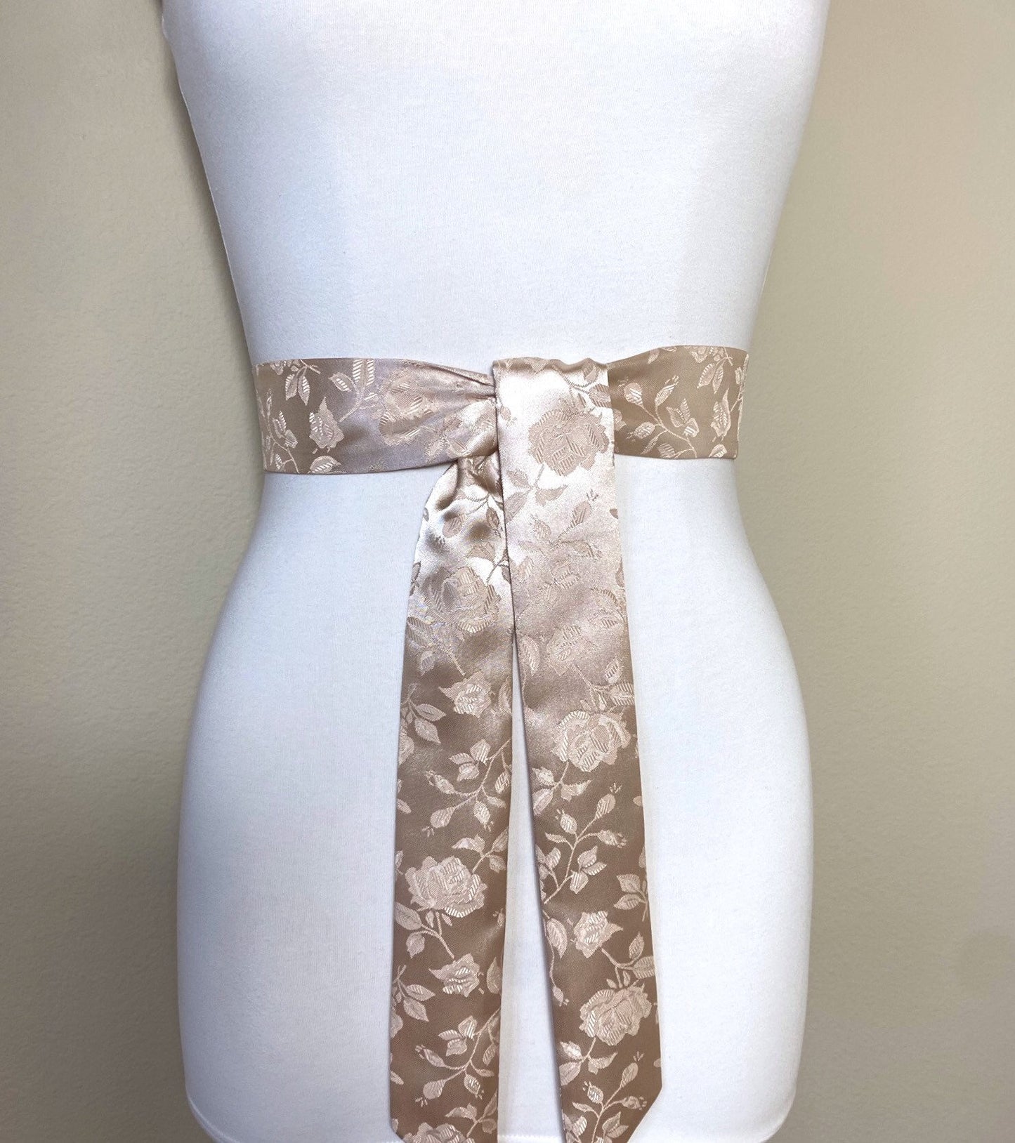 Narrow Champagne Satin Sash in Rose Jacquard, Champagne Rose Sash, Wedding Dress Sash, Bridesmaid Sash, Champagne Wedding, Satin Swank