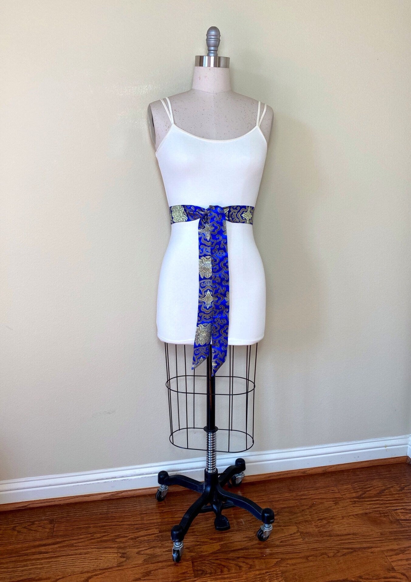 Narrow Blue & Gold Chinese Brocade Sash, Gold and Blue Brocade Sash Belt, Blue Gold Obi Belt, Kimono Sash Belt, Asian Brocade, Satin Swank