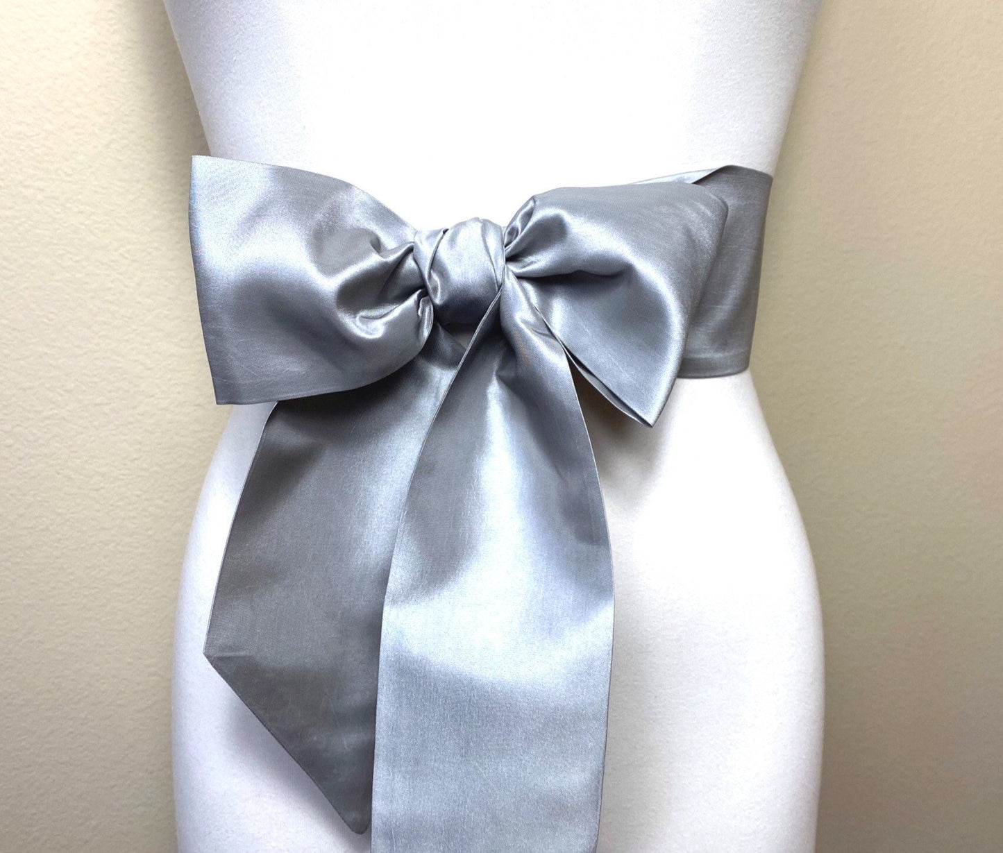 Crisp Taffeta Sash in Silver Gray, Silver Taffeta Sash, Formal Dress Sash, Gray Taffeta Sash Belt, Silver Taffeta Bow Belt, Satin Swank
