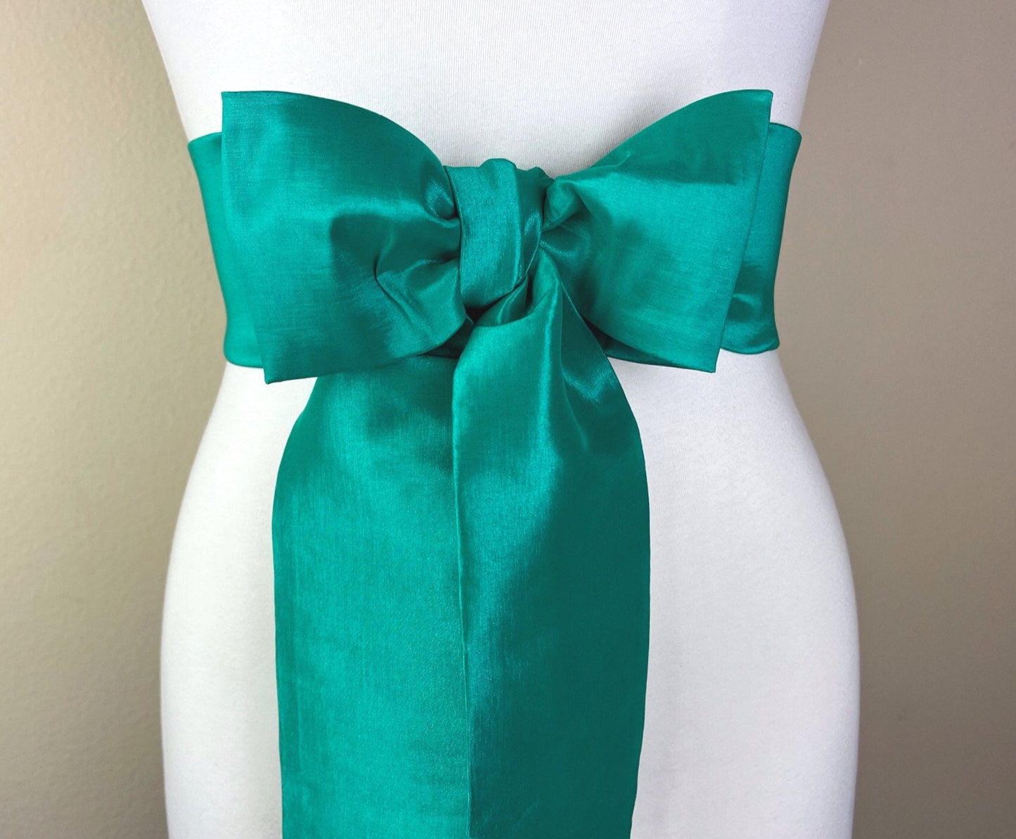 Crisp Taffeta Sash in Jade Green, Jade Green Taffeta Sash Belt, Green Dress Sash, Jade Sash Belt, Jade Wedding Sash, Satin Swank