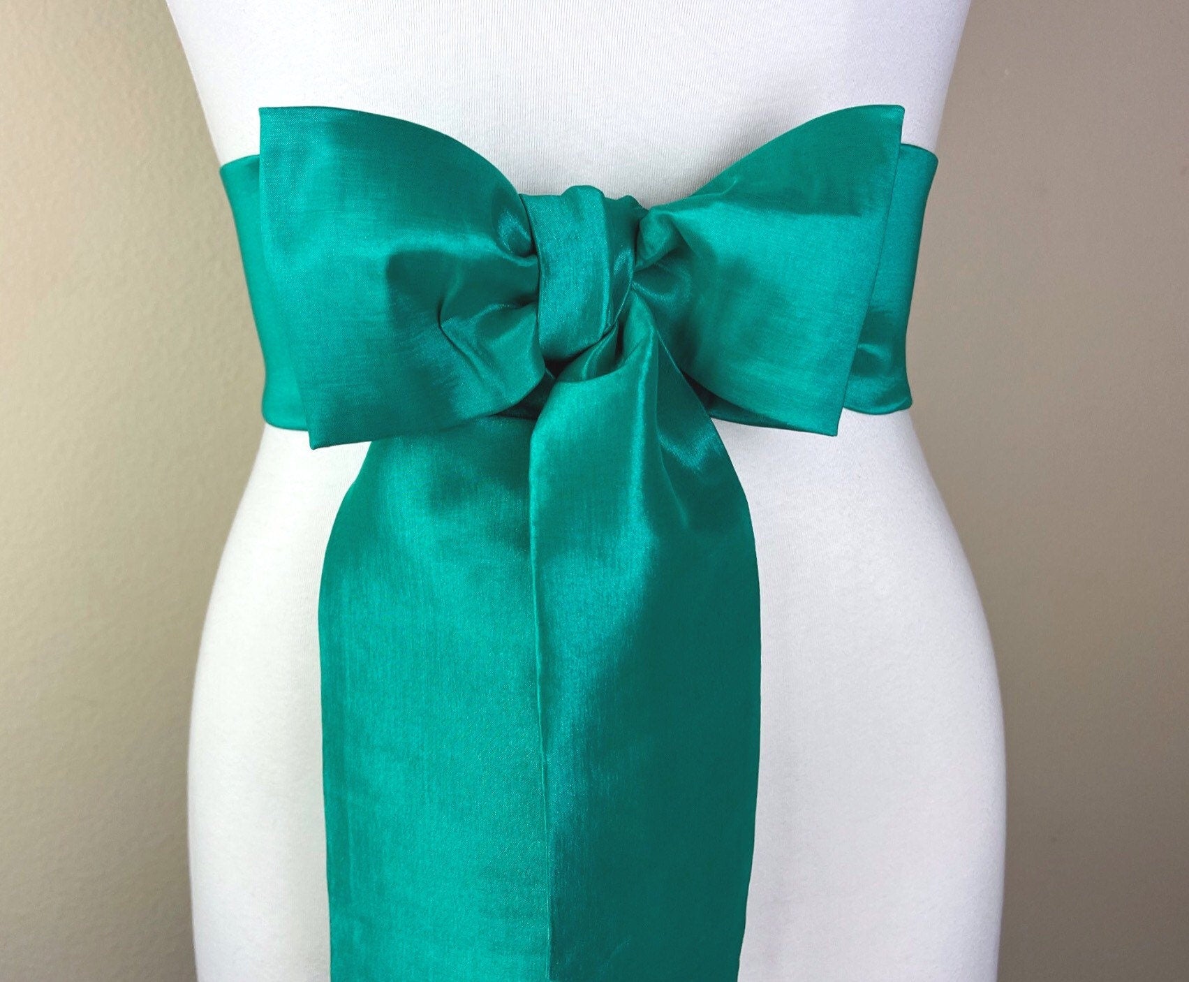 Crisp Taffeta Sash in Jade Green, Jade Green Taffeta Sash Belt, Green Dress Sash, Jade Sash Belt, Jade Wedding Sash, Satin Swank