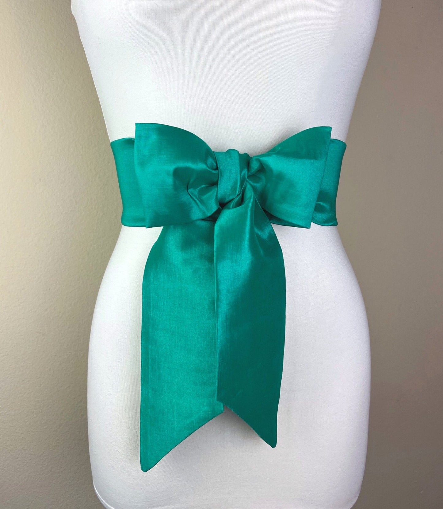 Crisp Taffeta Sash in Jade Green, Jade Green Taffeta Sash Belt, Green Dress Sash, Jade Sash Belt, Jade Wedding Sash, Satin Swank