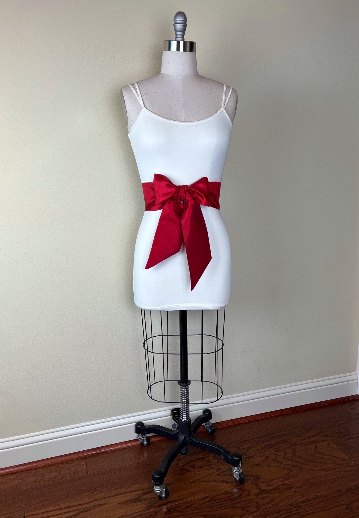 Crisp Taffeta Sash in Cherry Red, Deep Red Taffeta Sash Belt, Dark Red Dress Sash, Cherry Red Sash Belt, Red Wedding Dress Sash, Satin Swank