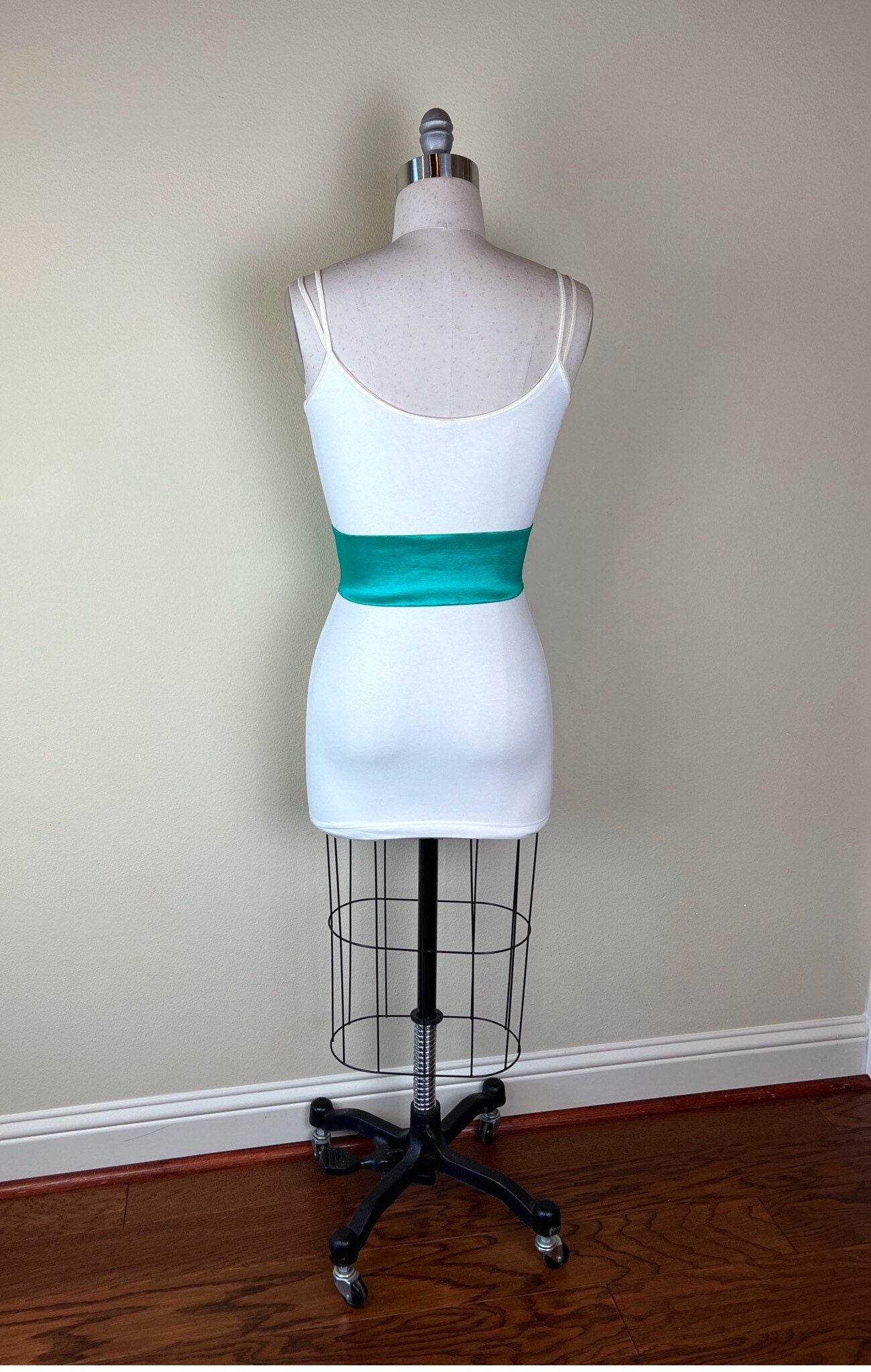 Crisp Taffeta Sash in Jade Green, Jade Green Taffeta Sash Belt, Green Dress Sash, Jade Sash Belt, Jade Wedding Sash, Satin Swank