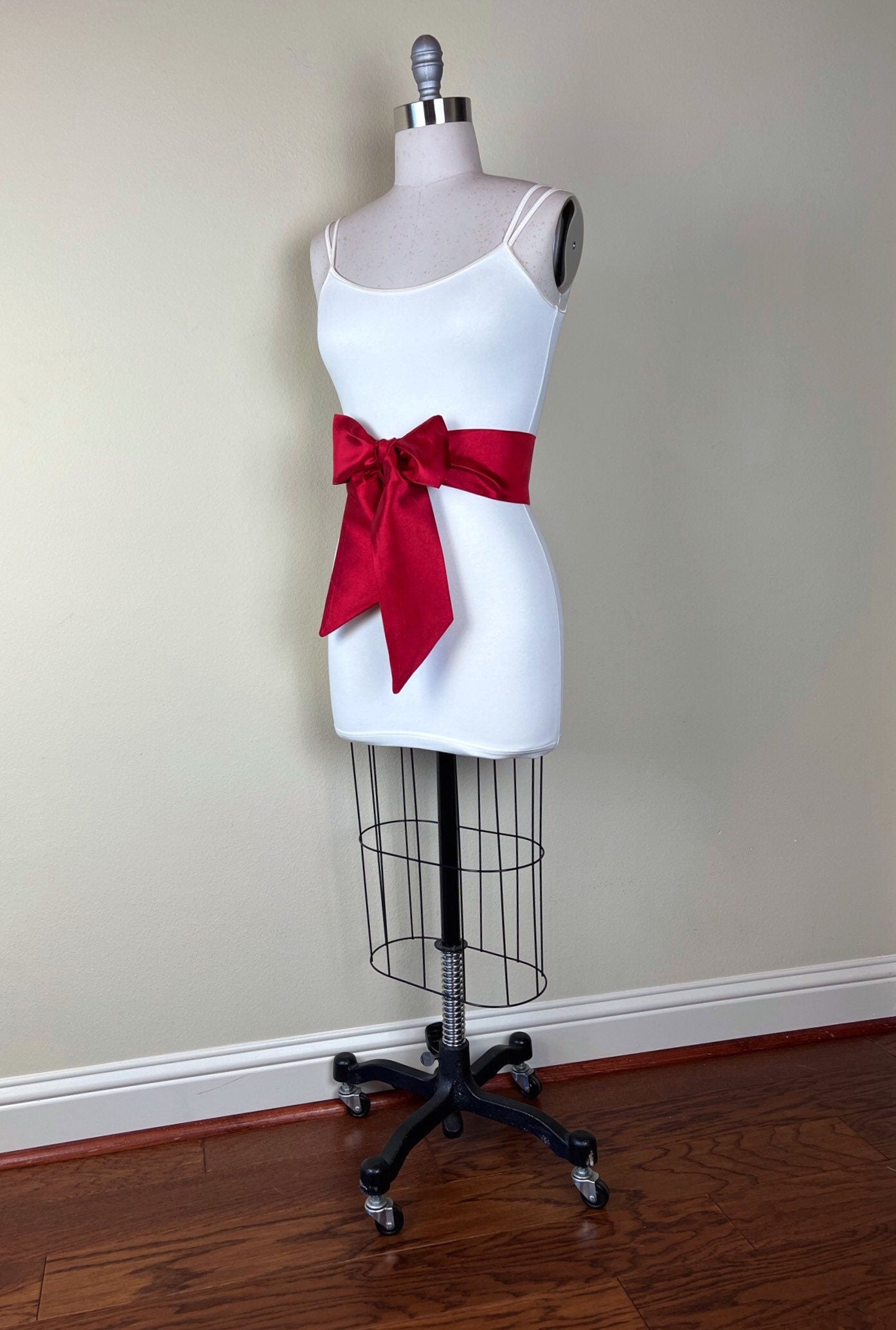 Crisp Taffeta Sash in Cherry Red, Deep Red Taffeta Sash Belt, Dark Red Dress Sash, Cherry Red Sash Belt, Red Wedding Dress Sash, Satin Swank