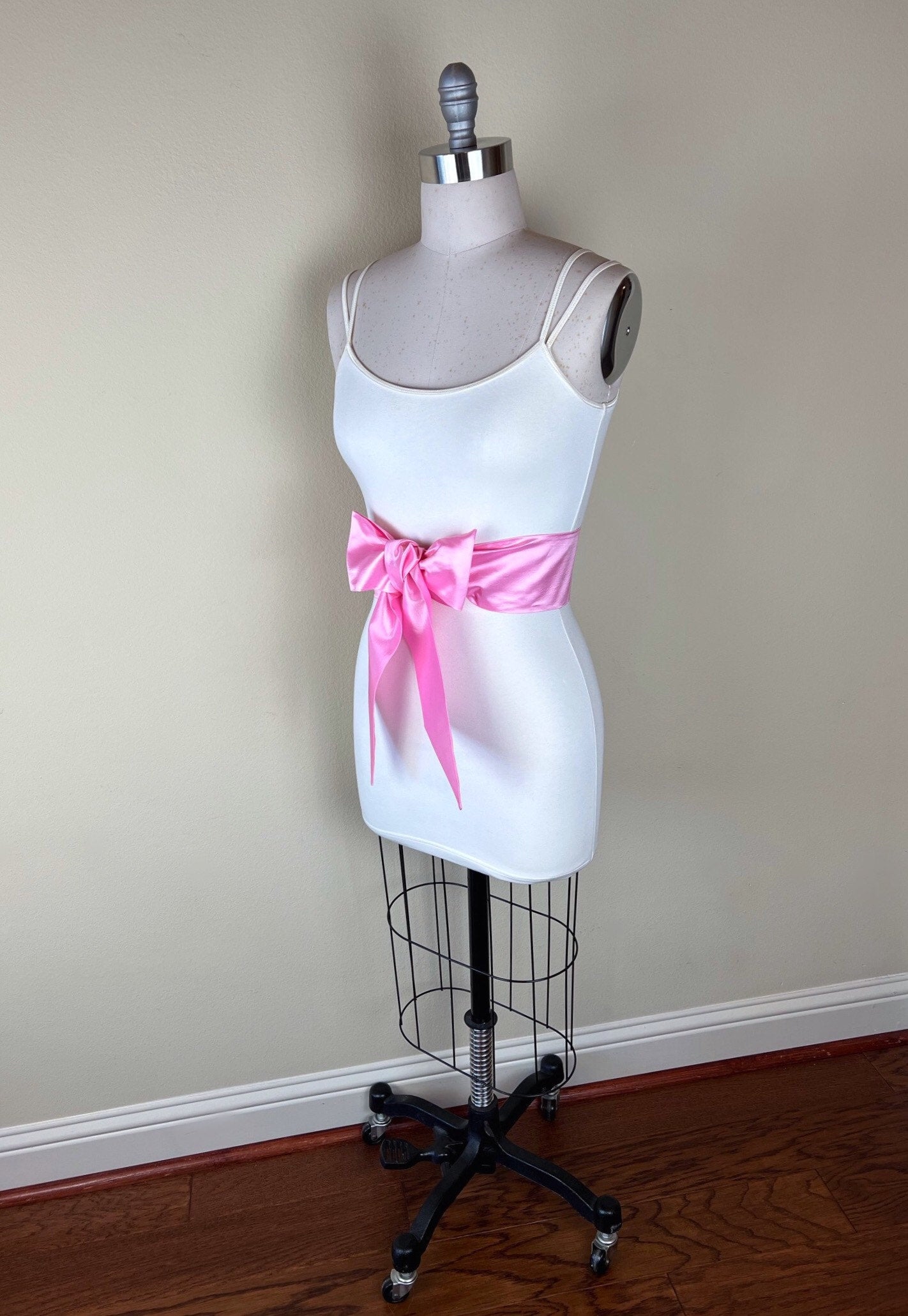 Crisp Taffeta Sash in Candy Pink, Taffeta Bow Belt, Pink Taffeta Sash, Barbie Pink Sash, Candy Pink Sash Belt, Taffeta Belt, Satin Swank