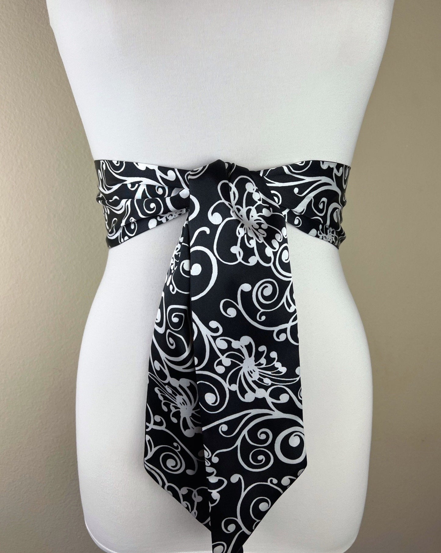 Wide Black & White Sash Belt, Black and White Swirl Print Sash, Reverses to Solid Black Sash, Satin Sash Belt, Black Dress Sash Satin Swank