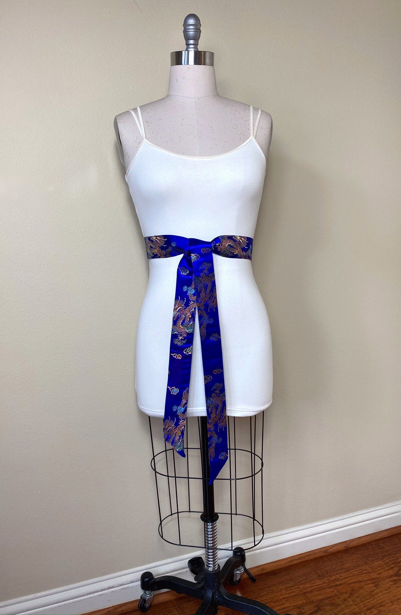 Narrow Royal Blue Chinese Dragon Sash, Asian Brocade Sash Belt, Chinese Dragon Print Belt, Chinese Brocade Belt Blue Kimono Belt Satin Swank