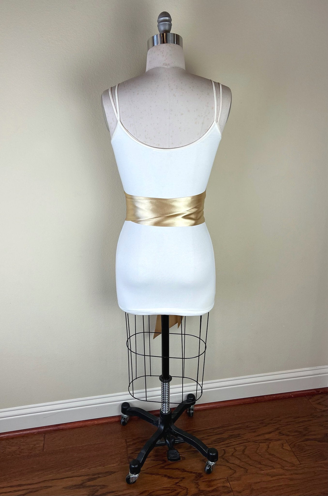 Pale Gold Sash, Gold Satin Sash, Light Gold Wedding Dress Sash Belt, Satin Sash, Gold Bridal Sash, Obi Sash Belt in Gold, Satin Swank