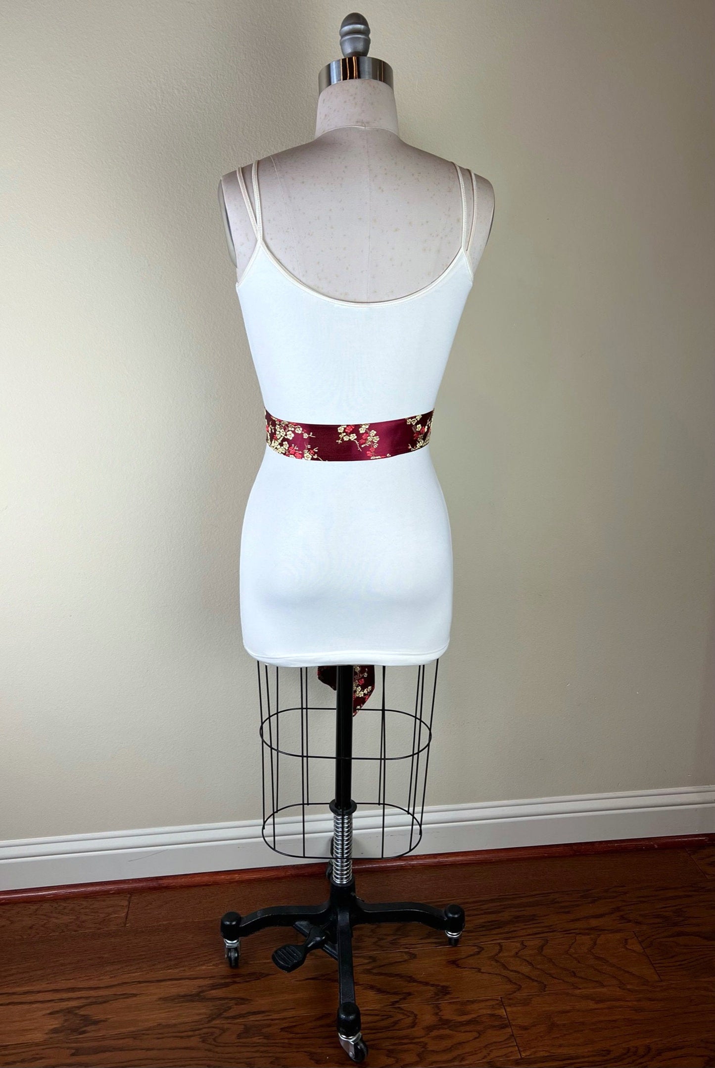 Burgundy & Gold Chinese Brocade Sash, Burgundy Sash in Satin Brocade, Obi Belt, Asian Brocade Sash, Burgundy Kimono Sash Belt, Satin Swank