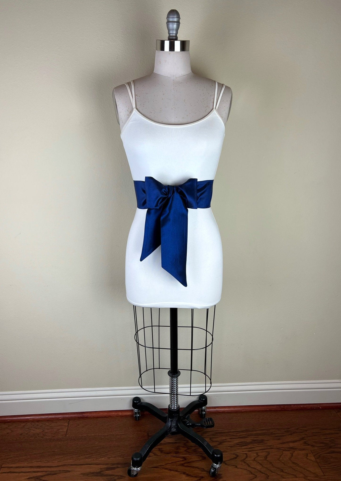 Crisp Taffeta Sash in Navy Blue, Navy Taffeta Bow Belt, Formal Navy Dress Sash, Taffeta Ball Gown Sash, Navy Sash Belt, Satin Swank