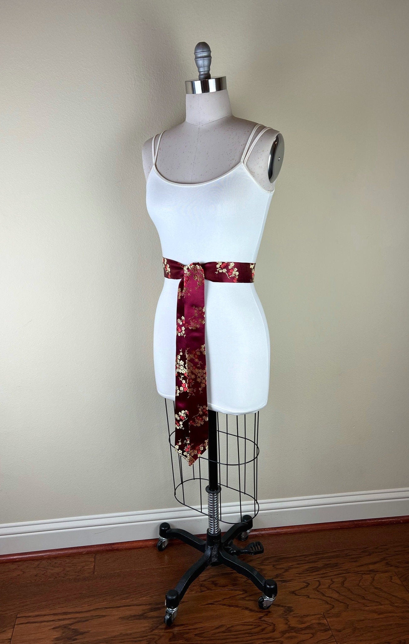 Burgundy & Gold Chinese Brocade Sash, Burgundy Sash in Satin Brocade, Obi Belt, Asian Brocade Sash, Burgundy Kimono Sash Belt, Satin Swank