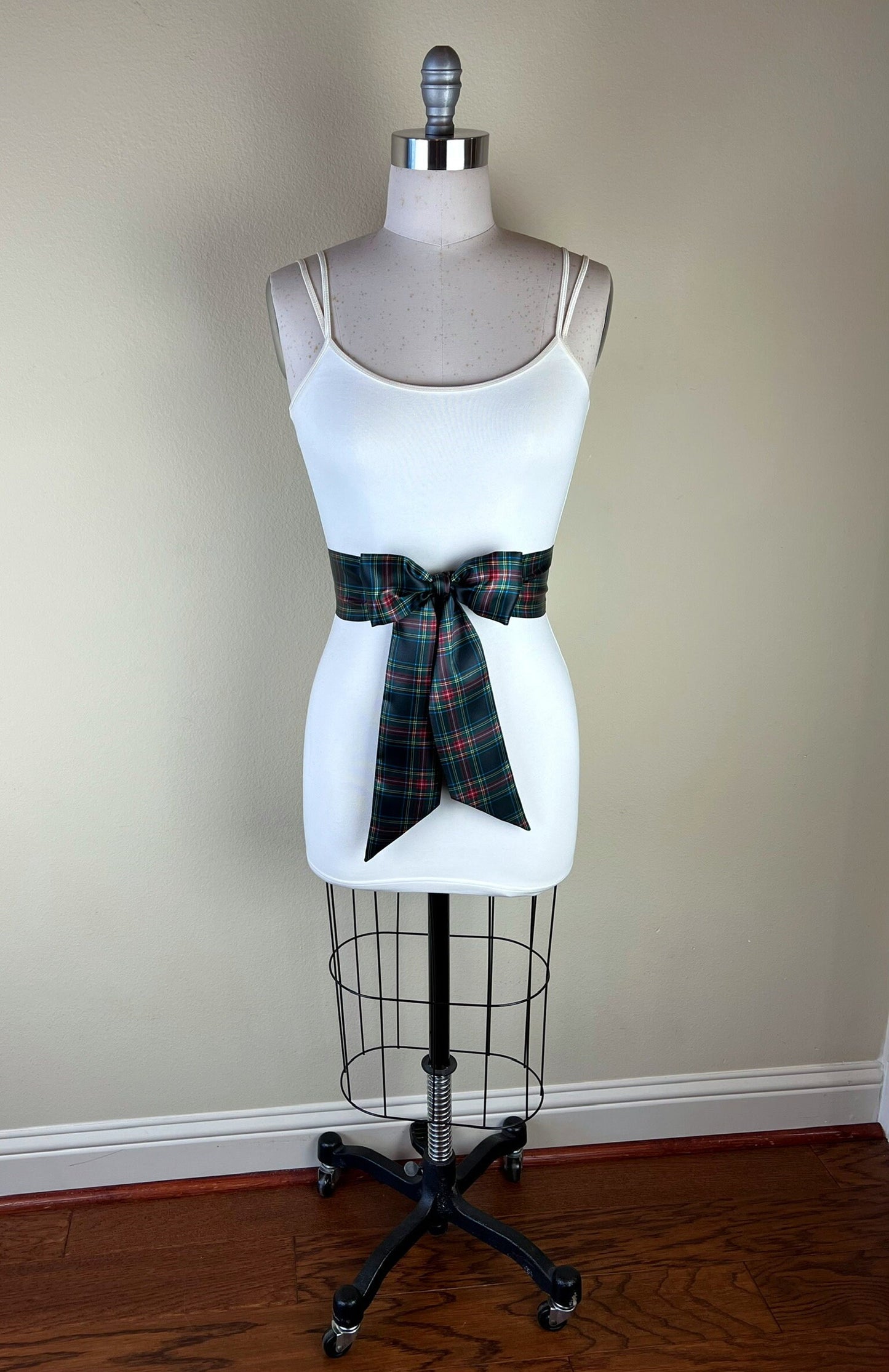 Black Royal Stewart Satin Sash, Christmas Plaid Sash Belt, Black Royal Stewart Tartan Sash, Holiday Sash Belt, Black & Red Plaid Satin Swank