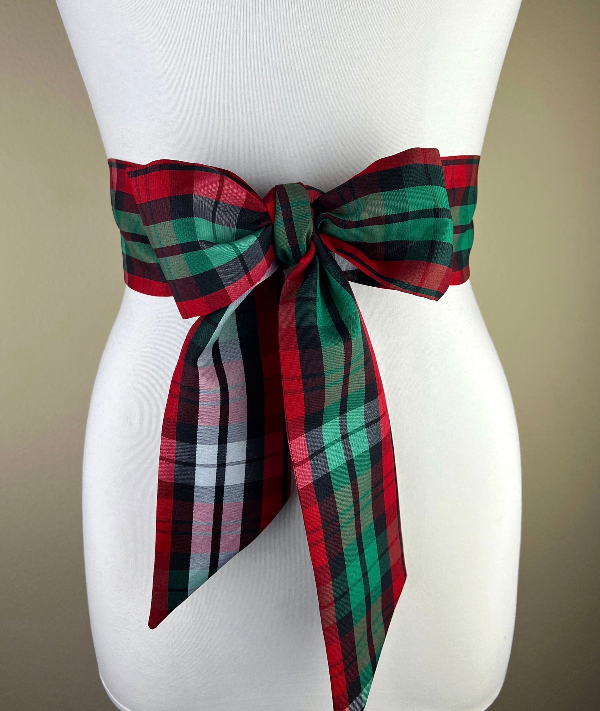 Christmas Sash Belt, Christmas Plaid Taffeta Sash, Red & Green Sash, Christmas Accessories, Holiday Plaid Sash, Christmas Dress, Satin Swank