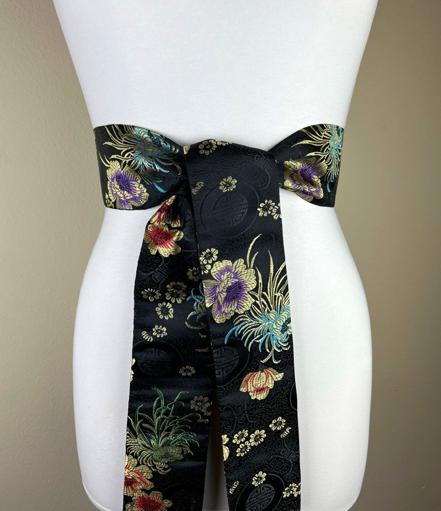 Wide Black Chinese Brocade Sash, Black & Gold Brocade Sash Belt, Black Obi Belt, Kimono Sash Belt, Floral Asian Brocade Sash, Satin Swank