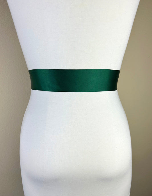 Narrow Hunter Green Sash, Hunter Satin Sash, Hunter Sash Belt, Bridesmaid Sash, Bridal Sash, Hunter Green Wedding Dress Sash, Satin Swank