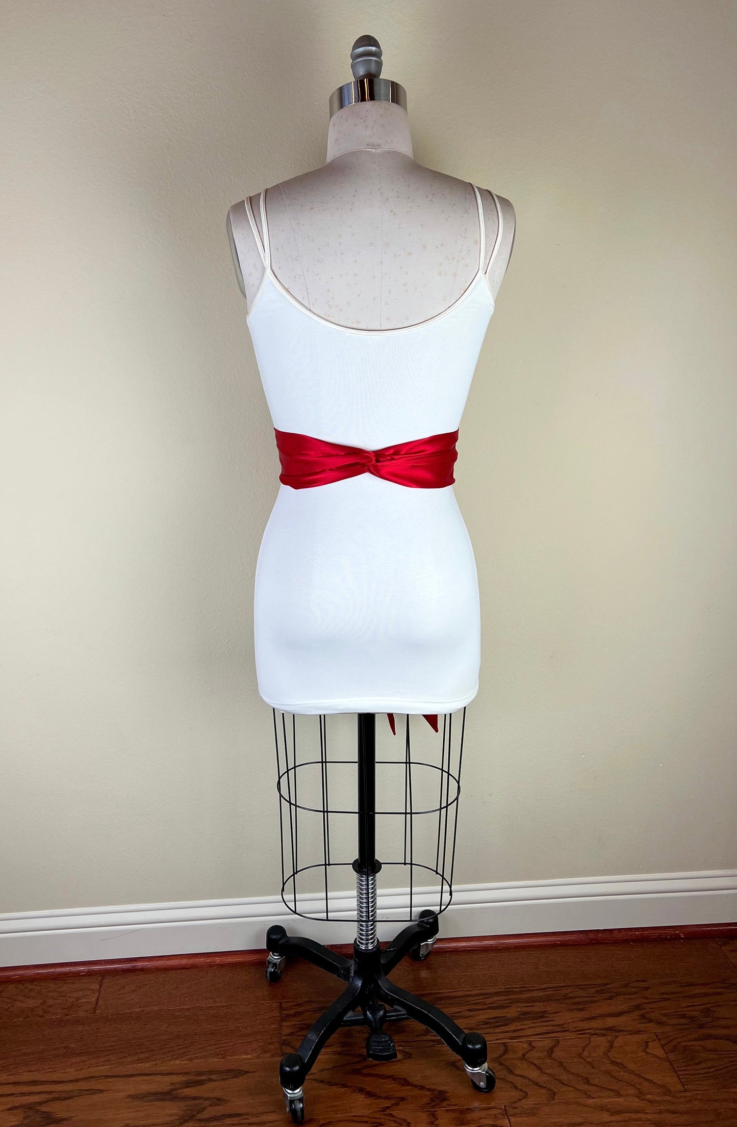 True Red Sash, Red Satin Sash, Holiday Sash, Christmas Sash Belt, Red Dress Sash Belt, Wrap Belt, Red Obi Belt, Christmas Wedding Sash