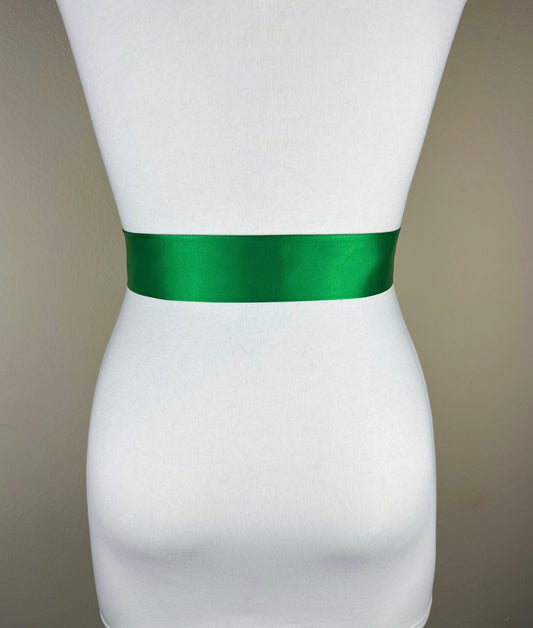 Narrow Kelly Green Sash, Bright Green Satin Sash, Kelly Green Wedding Dress Sash, Kelly Green Bridal Sash, Wedding Gown Sash, Satin Swank