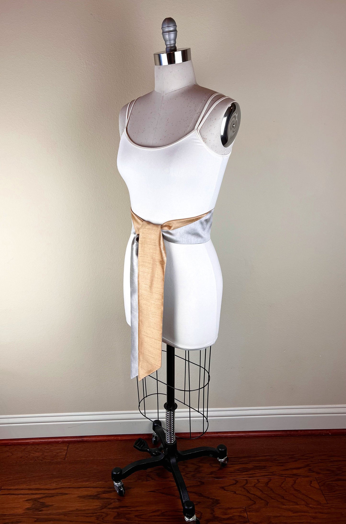 Wide Textured Gold & Silver Sash Belt, Silver and Gold Dupioni Sash, Two-Tone Dress Sash, Fabric Belt, Silver Gold Wedding, Satin Swank