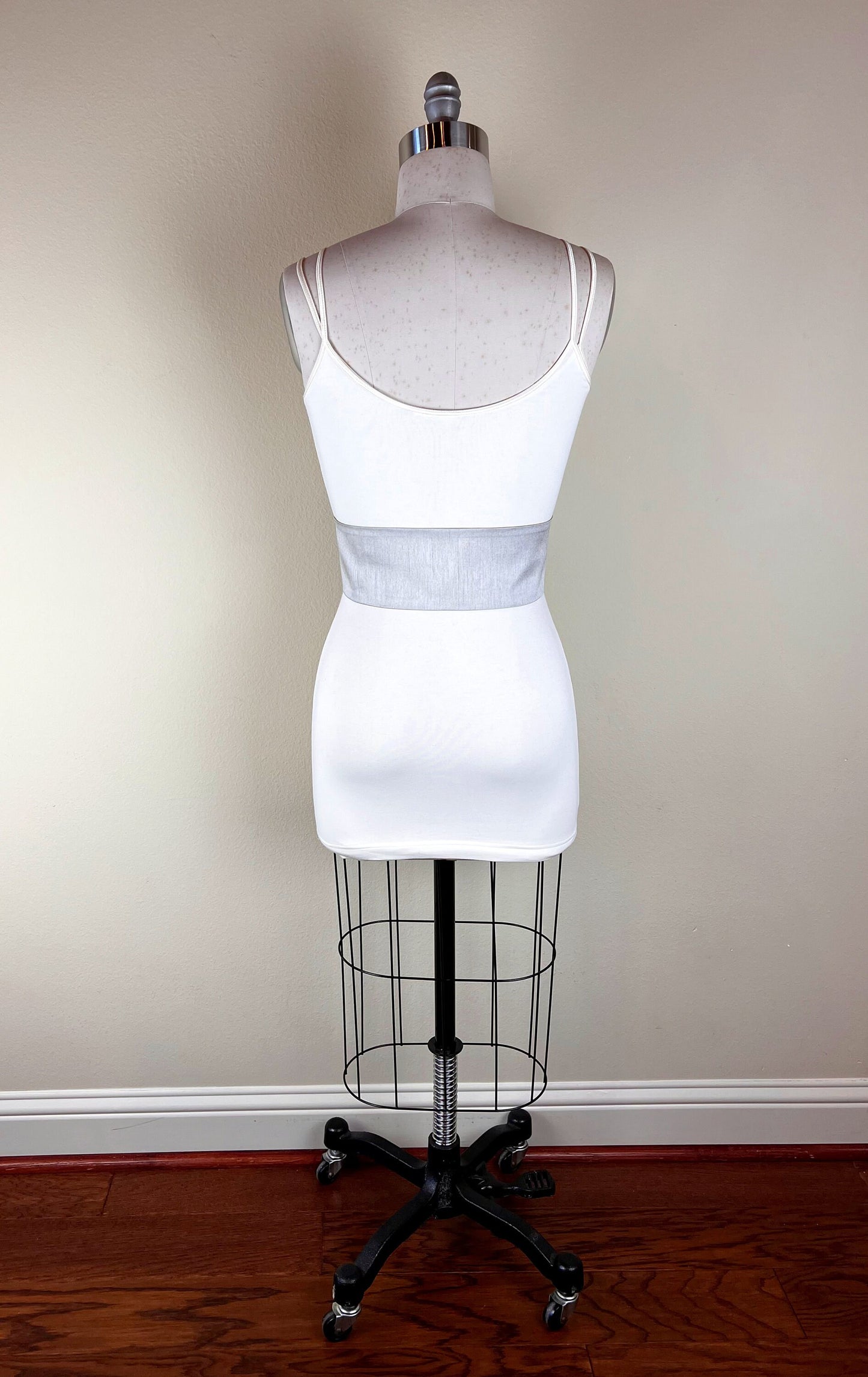 Wide Textured Gold & Silver Sash Belt, Silver and Gold Dupioni Sash, Two-Tone Dress Sash, Fabric Belt, Silver Gold Wedding, Satin Swank