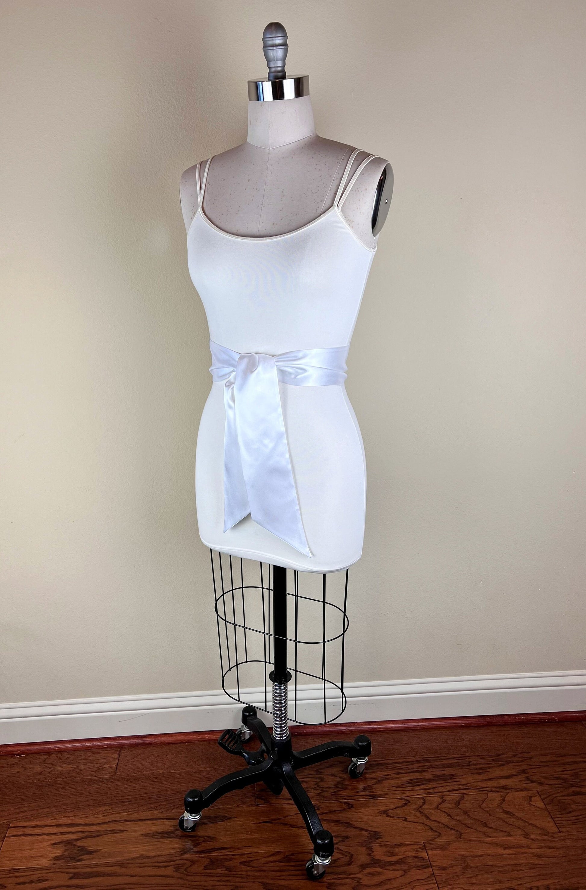 Pure White Satin Sash, White Sash Belt, White Wedding Dress Sash, White Sash Belt, White Satin Bridesmaid Sash, Flower Girl Sash Satin Swank