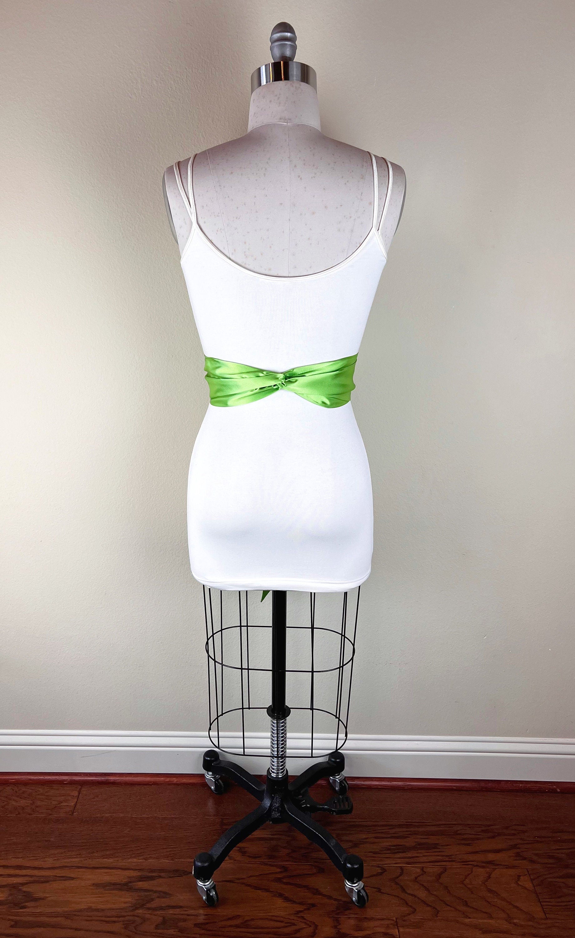 Key Lime Sash, Lime Satin Sash, Lime Green Satin Sash Belt, Bright Green Satin Sash Belt, Obi Wrap, Wedding Sash, Bridal Sash, Satin Swank
