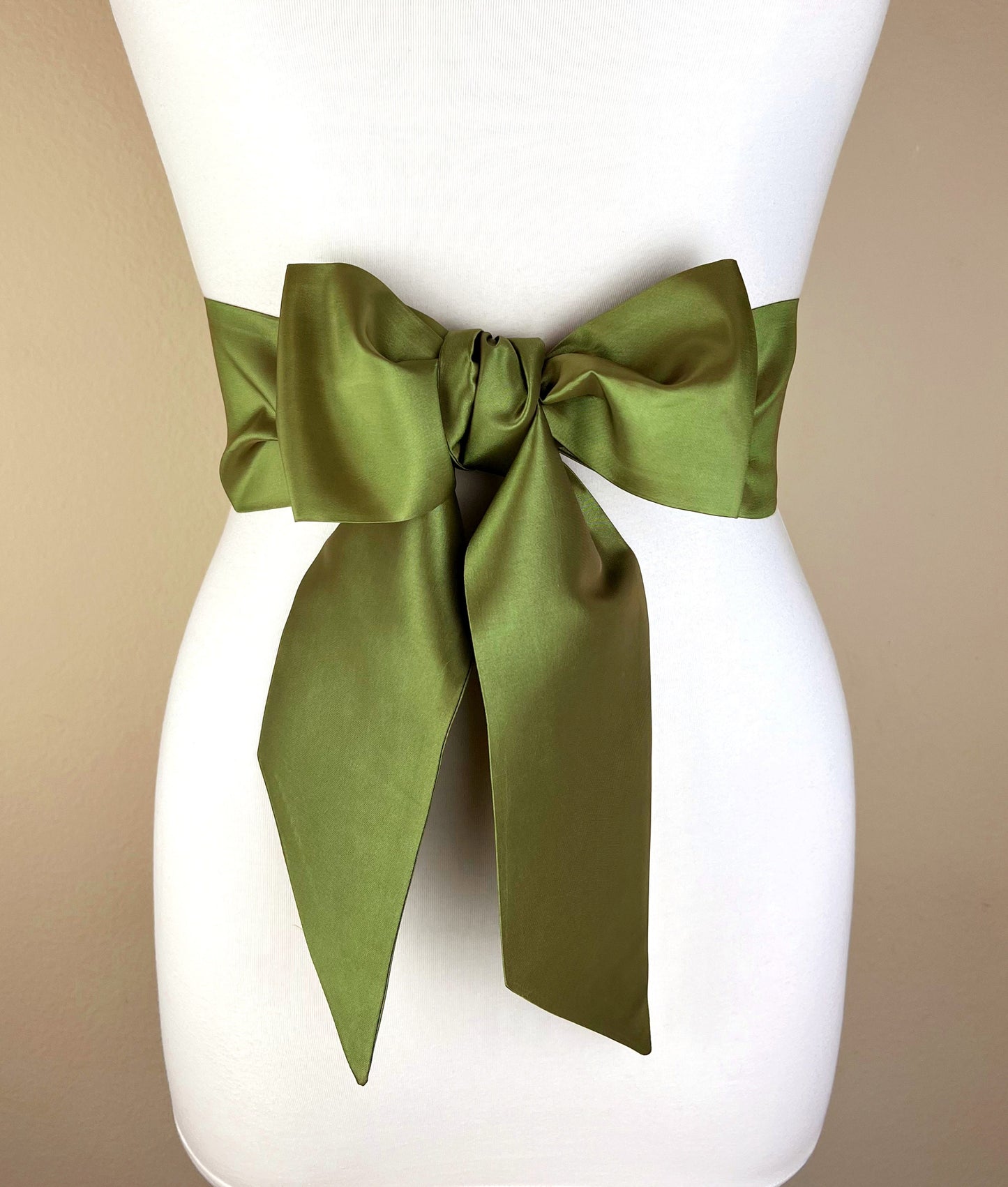 Crisp Taffeta Sash in Fern Green, Fern Green Taffeta Bow Belt, Formal Green Dress Sash, Taffeta Ball Gown Sash, Green Sash Belt, Satin Swank