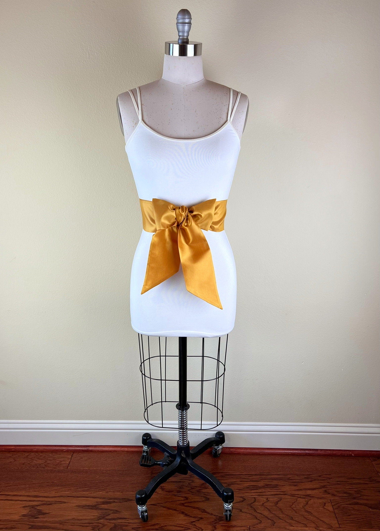 Crisp Taffeta Sash in Harvest Gold, Dark Gold Taffeta Bow Belt, Deep Gold Dress Sash, Taffeta Dress Sash, Antique Gold Sash, Satin Swank