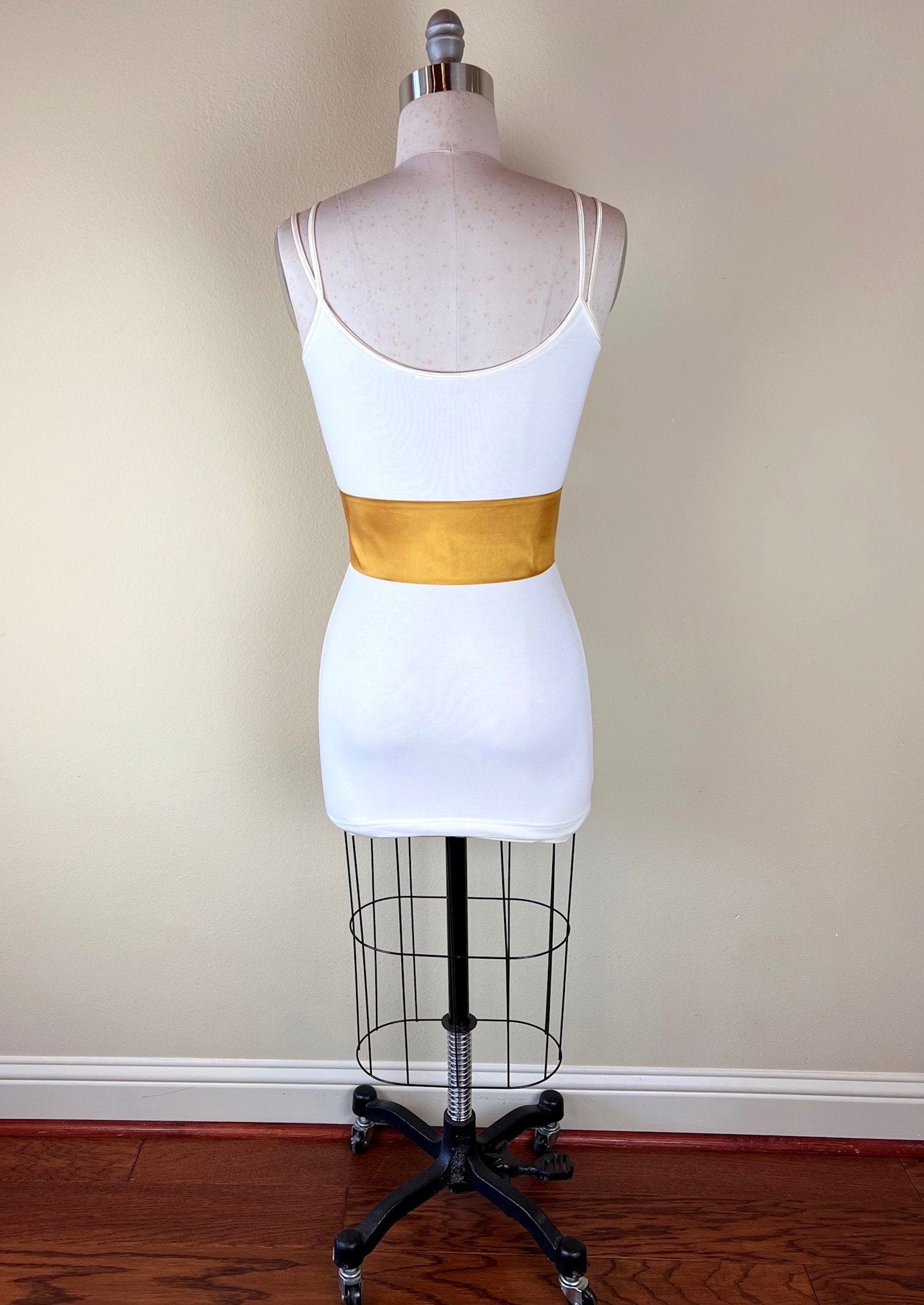 Crisp Taffeta Sash in Harvest Gold, Dark Gold Taffeta Bow Belt, Deep Gold Dress Sash, Taffeta Dress Sash, Antique Gold Sash, Satin Swank