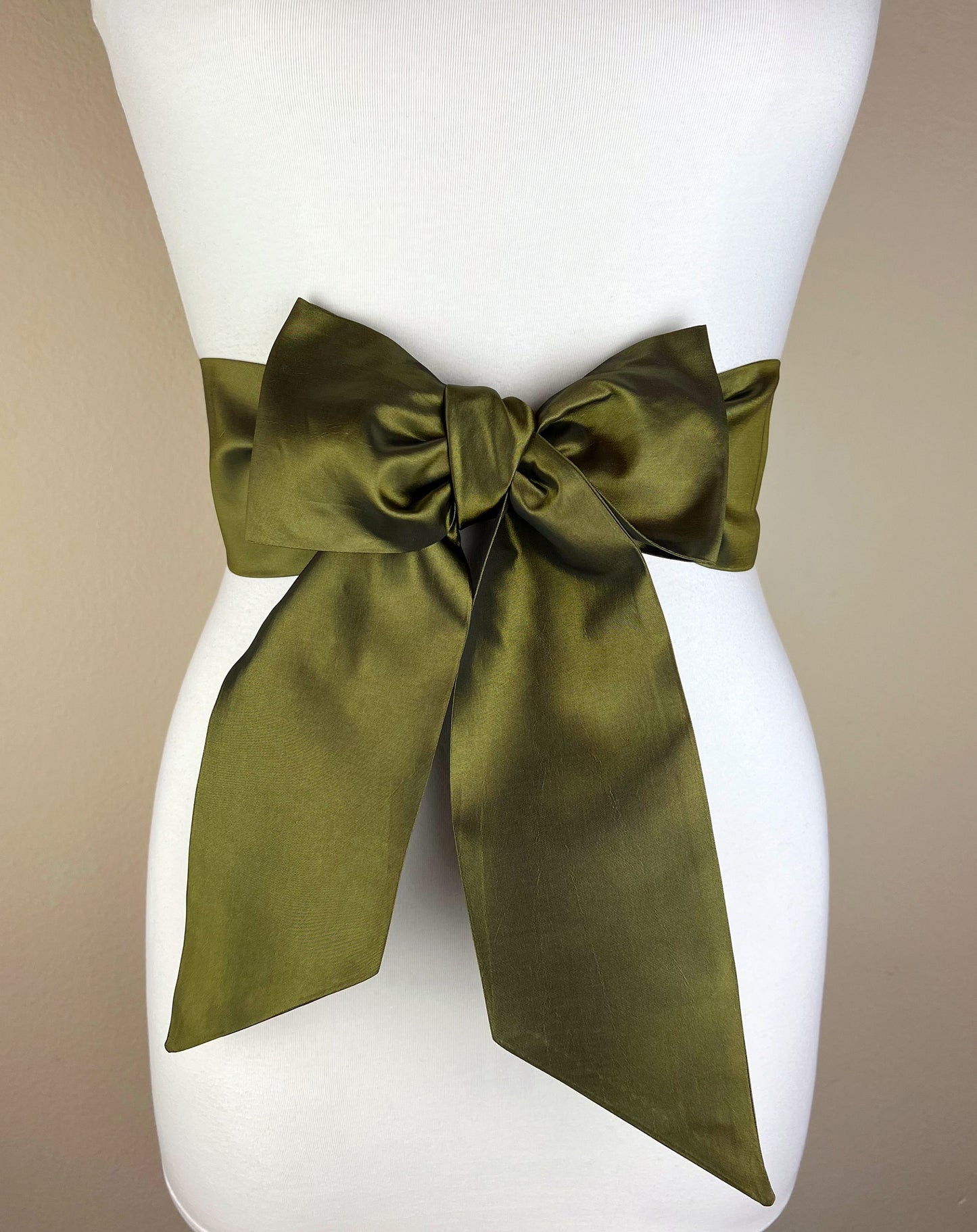 Crisp Taffeta Sash in Loden Green, Dark Green Taffeta Bow Belt, Formal Dress Sash, Taffeta Ball Gown Sash, Deep Green Sash Belt, Satin Swank