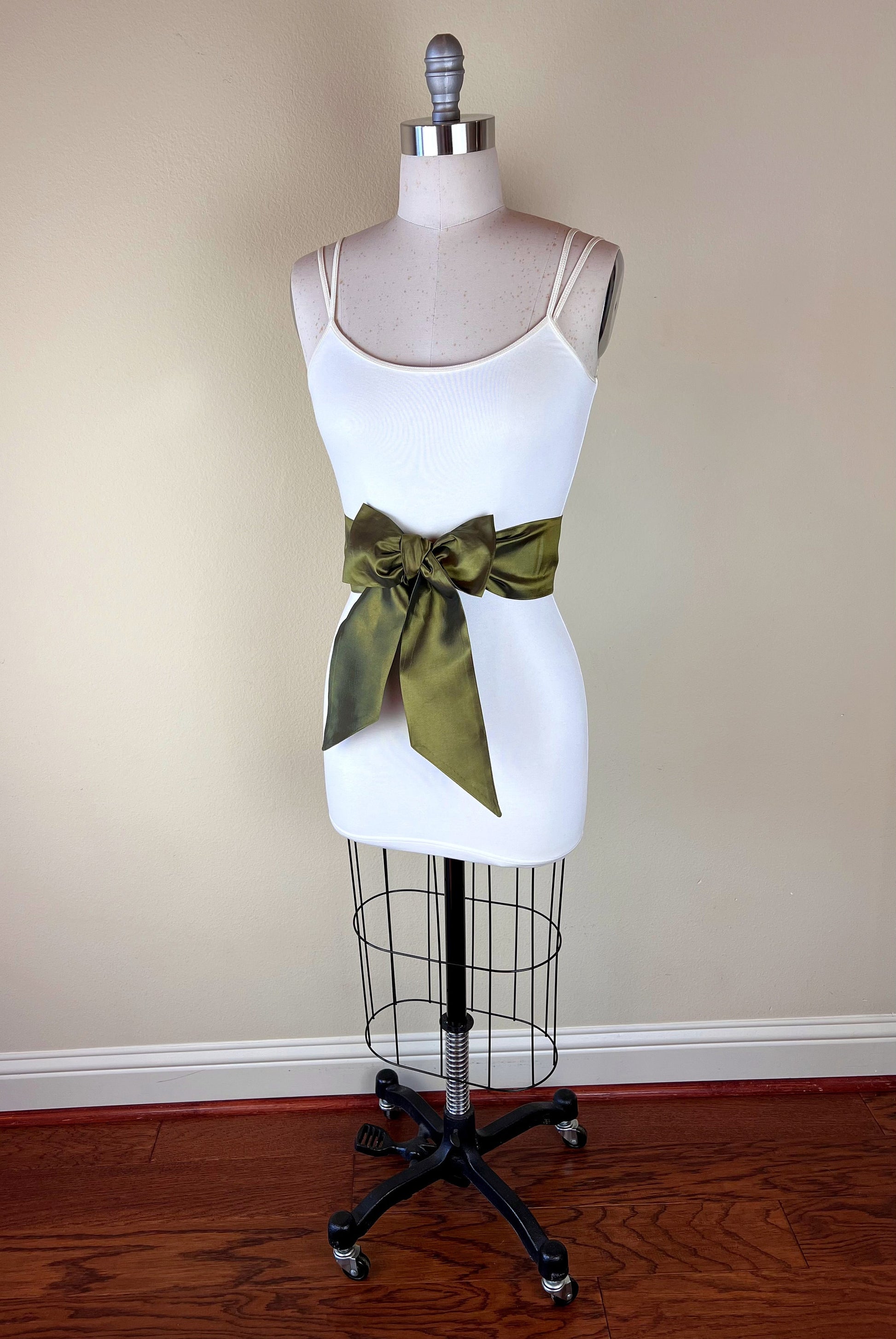 Crisp Taffeta Sash in Loden Green, Dark Green Taffeta Bow Belt, Formal Dress Sash, Taffeta Ball Gown Sash, Deep Green Sash Belt, Satin Swank